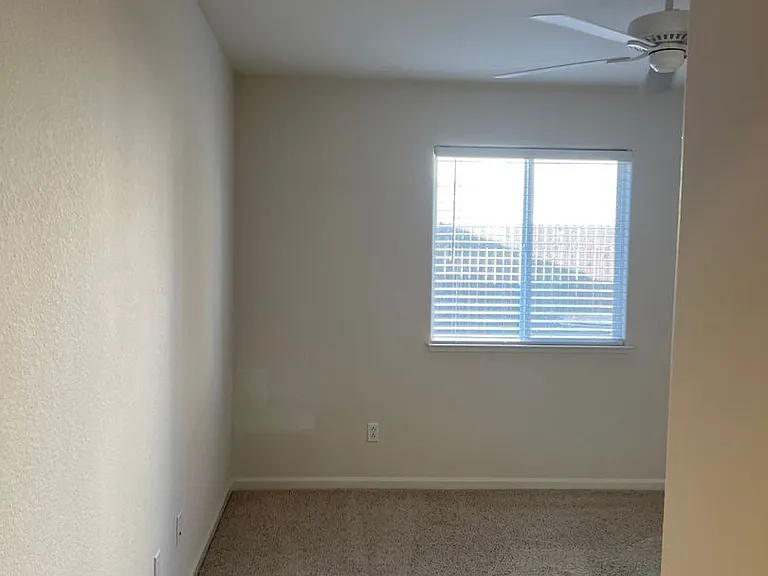 4501 Waitsfield Cir — Photo 40