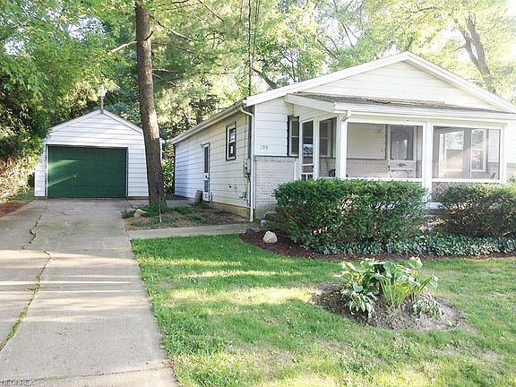 3rd image of 109 Nevada Ave
