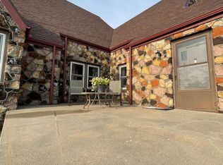 1319 M Rd, Larned, KS 67550