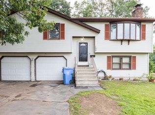 152 Dipietro Ln, Bristol, CT 06010