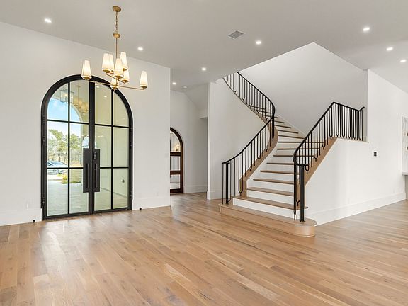 6th image of this home