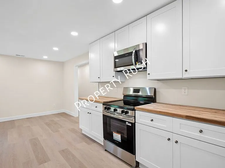 321 Whitmire Cir — Photo 12