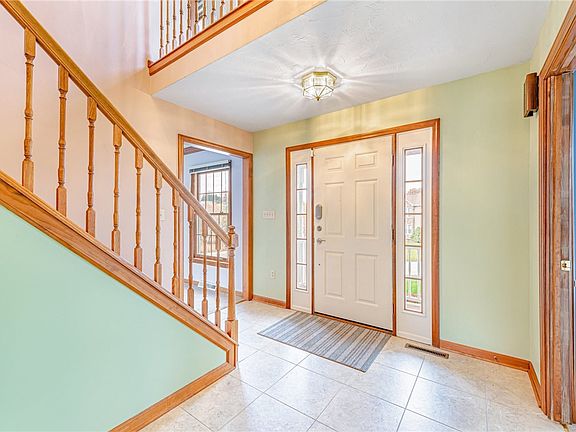 4th image of 117 Saddlebrook Dr