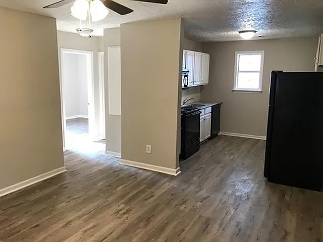1 bed, 600 sqft, $899 — Photo 2