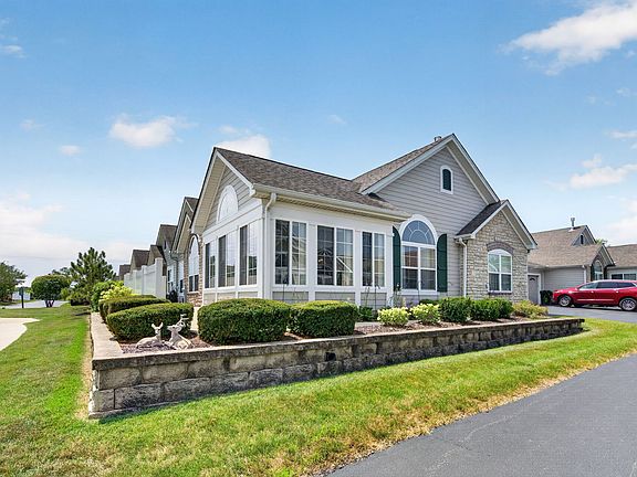 3rd image of 16625 S Fox Run Cir #0