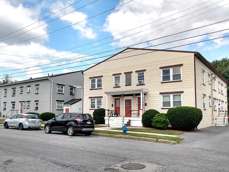 579 Guilford Ave #3 — Photo 12