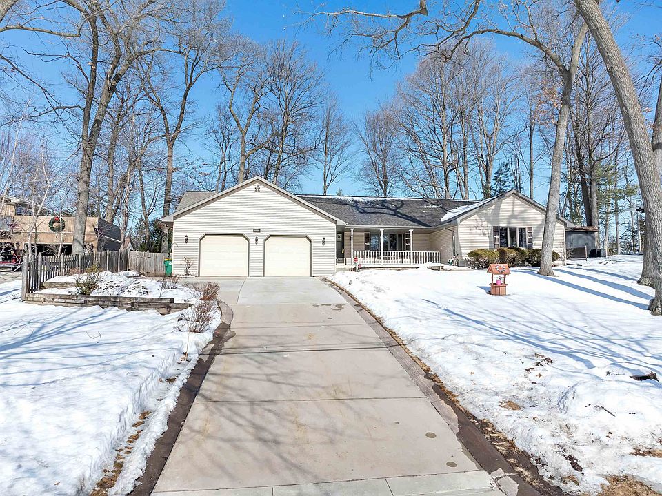 1st image of 2646 Oakwood Dr