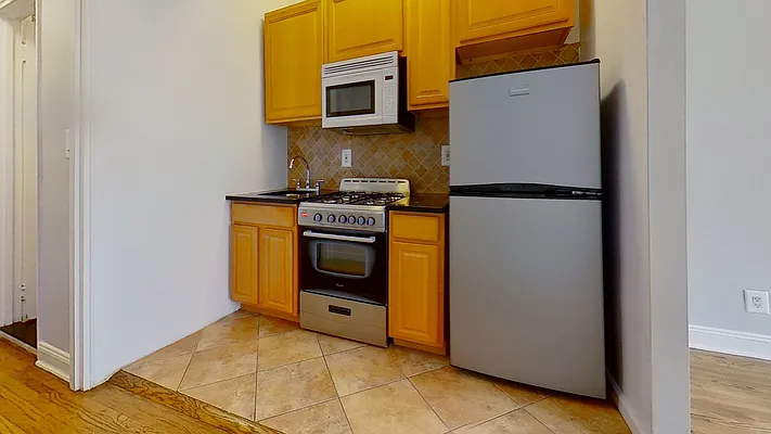 Rented by Compass | media 12