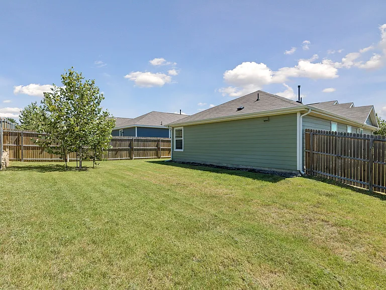 9709 Trusler Rd — Photo 12