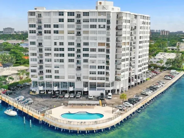 11930 N Bayshore Dr APT 810, North Miami, FL 33181
