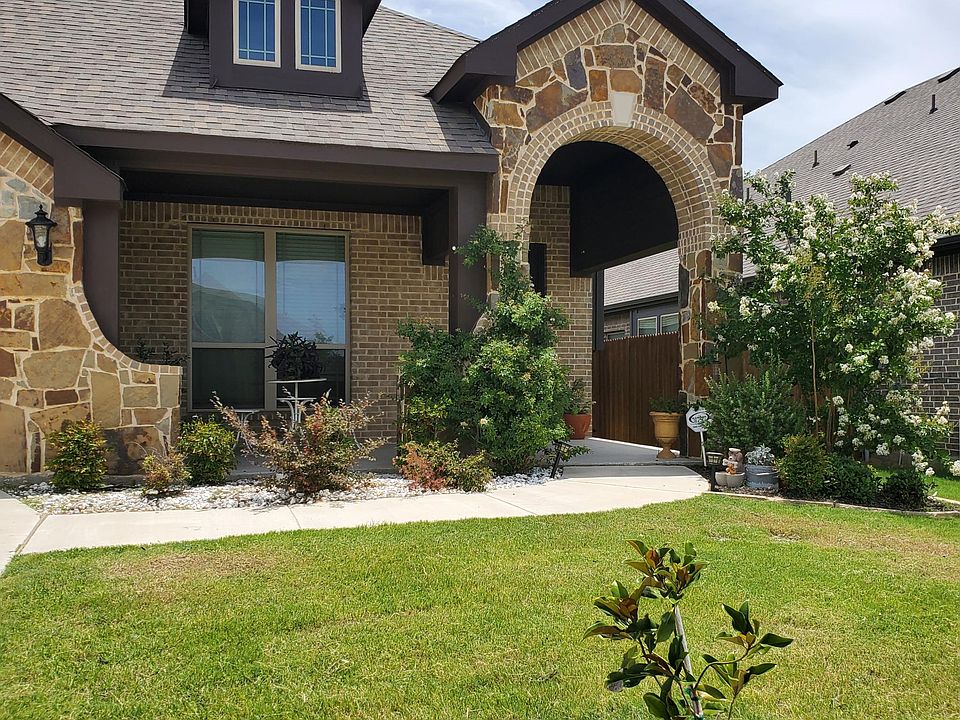 1st image of 1009 Stockton Dr