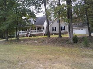 966 Fairview Rd, Pendergrass, GA 30567