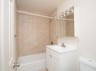 609 Mix Ave APT R2, Hamden, CT 06514