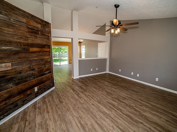 3rd image of 1112 Randall Way