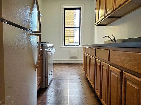 4th image of 8602 Forest Pkwy APT 4