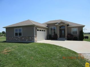 28628 Quisenberry Rd, Sedalia, MO 65301