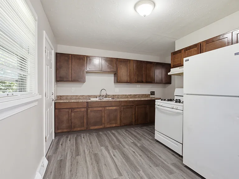 2112 Horeb Ave — Photo 1