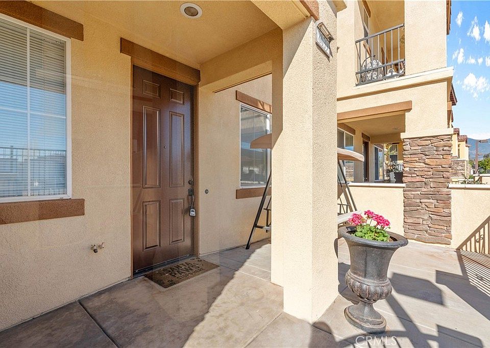 1st image of 8039 City View Pl