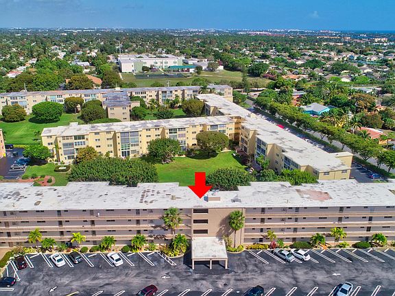3rd image of 2601 NE 3rd Ct APT 302