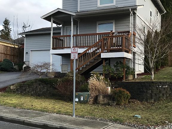 4th image of 21898 Max William Pl NE