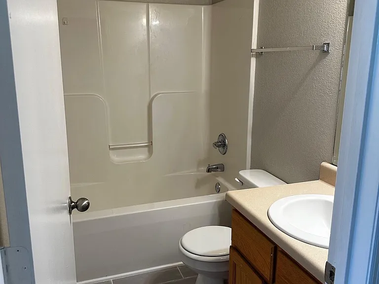 117 Brockton Dr — Photo 17
