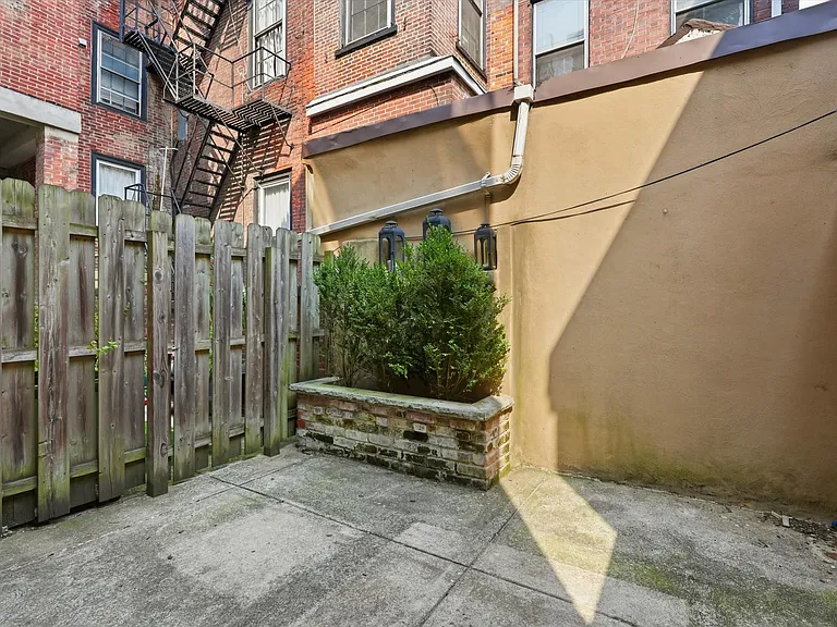 1014 Clinton St #1STREAR — Photo 12