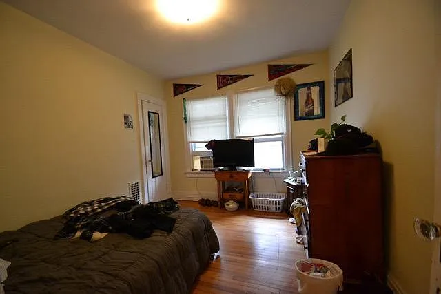 151 Shepard St — Photo 8