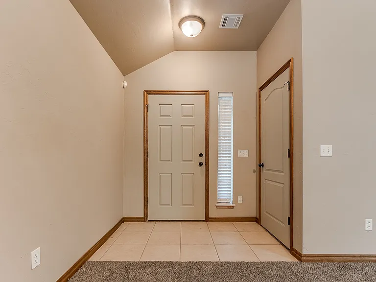 2413 Kyle Robert Ln — Photo 8