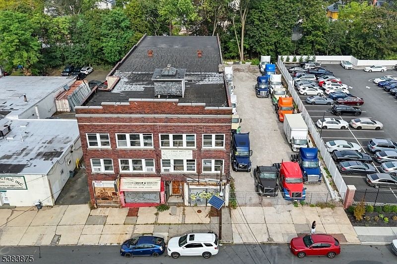 2nd image of 1444 N Broad St