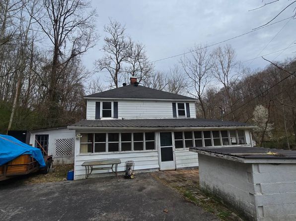 11 Sorghum Holw, Van Lear, KY 41265