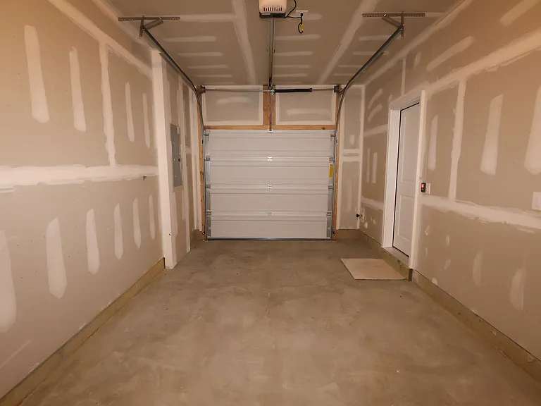 43 Basswood St — Photo 30