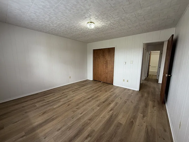 207 Martin Ct — Photo 7
