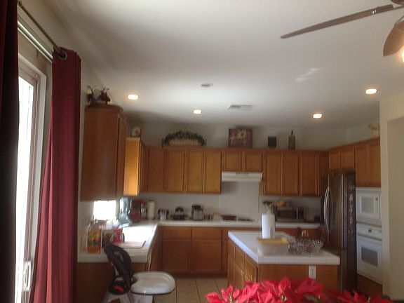 4th image of 26583 Bay Ave