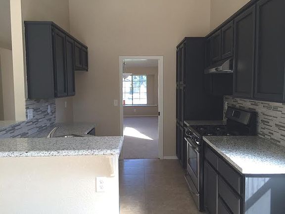 5th image of 8120 Spengler Dr
