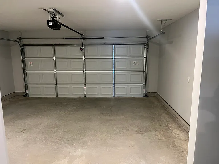 2114 Melanie Dr — Photo 9
