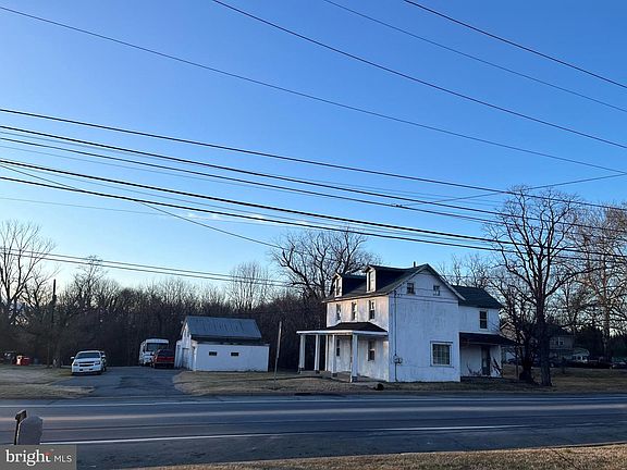 4th image of 408 Marsh Rd