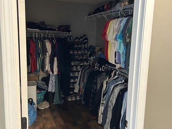 5th image of 778 W Deerwood Dr