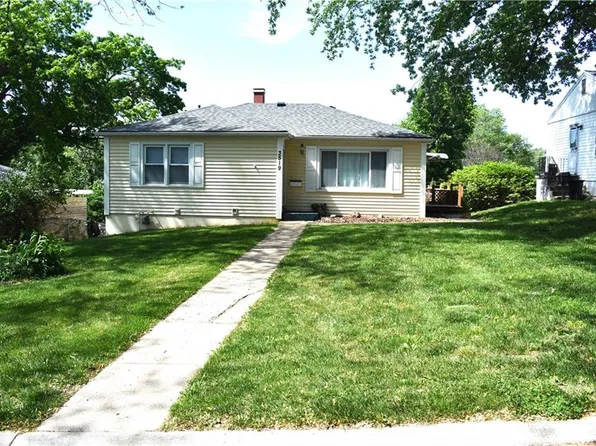 3519 Scott St, Saint Joseph, MO 64507