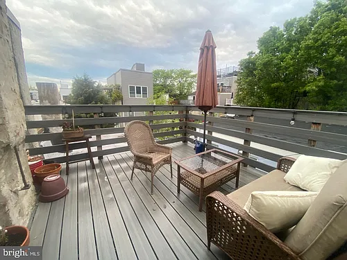 1930 Bainbridge St #3 Photo 1