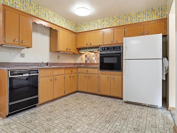 5th image of 5222 Mead ROAD
