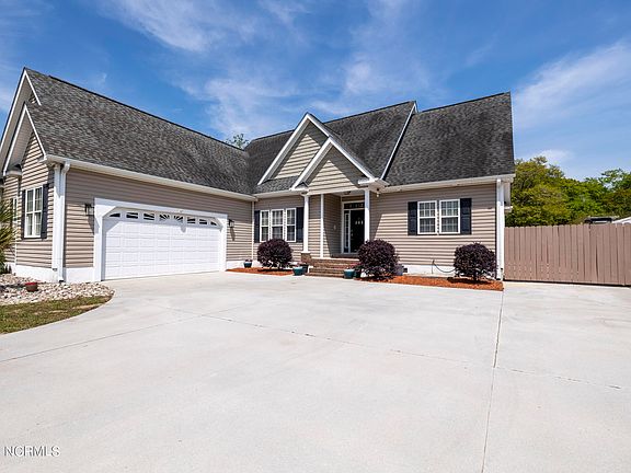 2nd image of 568 Pearson Circle