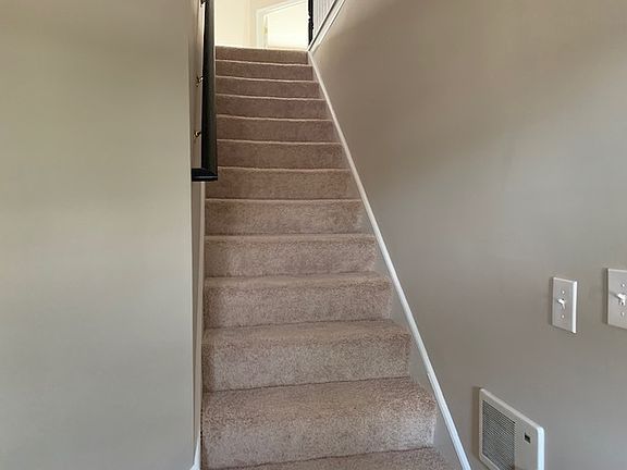 2nd image of 217 Chesterfield Ct Unit B