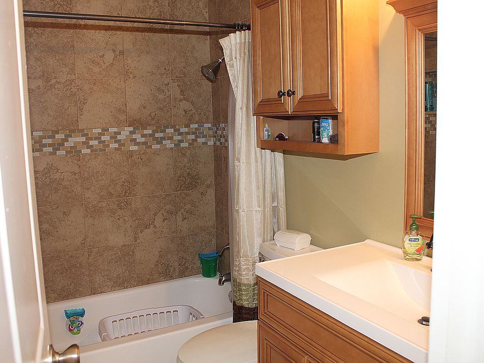 2nd image of 4808 Bloomingdale Ave