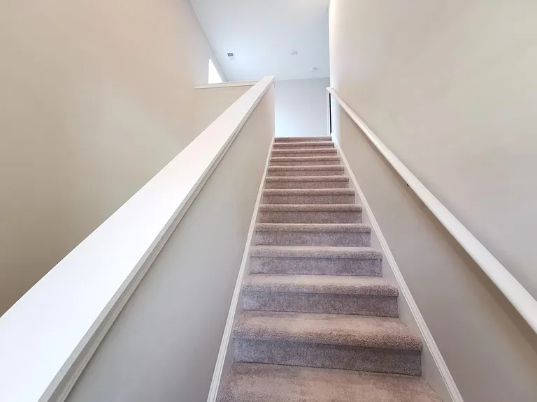 292 Golden Eagle Pkwy — Photo 12