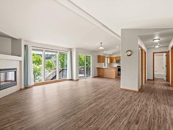2nd image of 14709 E Queen Ave
