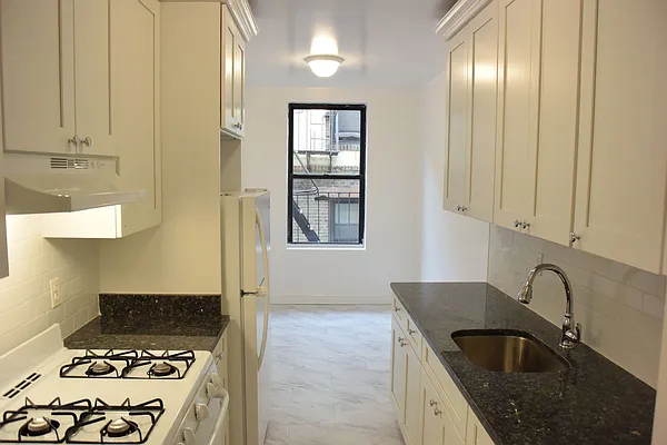 Rented by WRL Realty, LLC | media 4