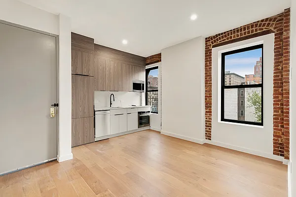 Rented by Fountain Realty Group | media 3