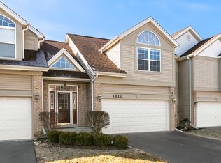 1912 Tamahawk Ln, Naperville, IL 60564