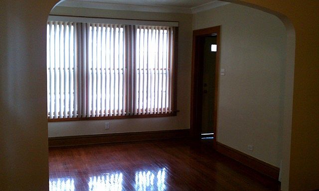 2nd image of 52 E 101st Pl