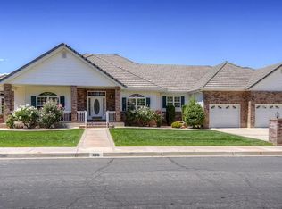 686 S Pocahontas Dr, Washington, UT 84780
